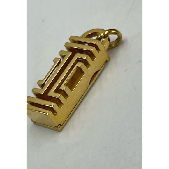 Tory Burch Gold Plated For Fitbit Fret Holder Pendant - Picture 3 of 8